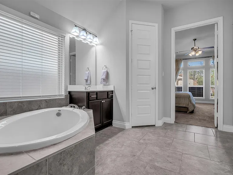 166 Painted Trillium Dr — Photo 7