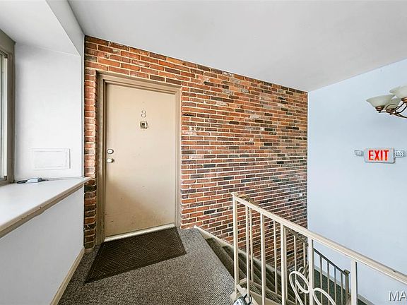 2nd image of 1411 Willow Brook Cv APT 8