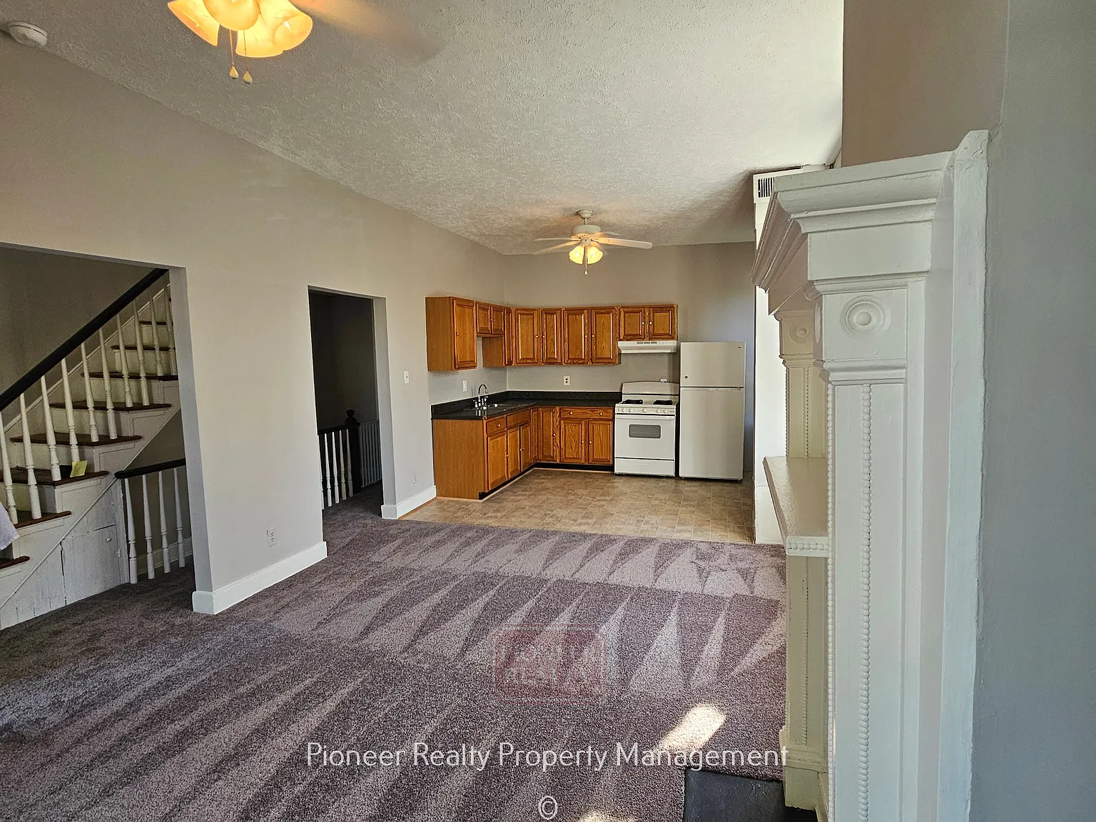 227 S Pine St - 1 — Photo 3