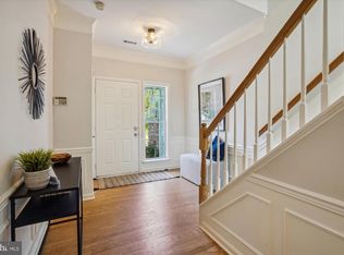 47706 Sandbank Sq, Sterling, VA 20165