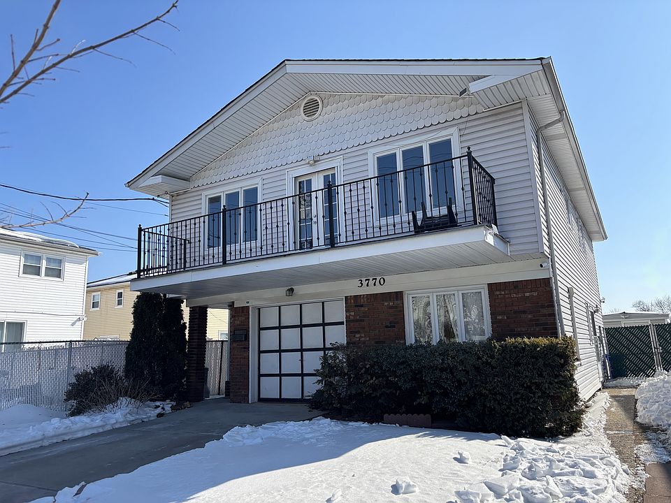 1st image of 3770 Hylan Blvd Floor 2