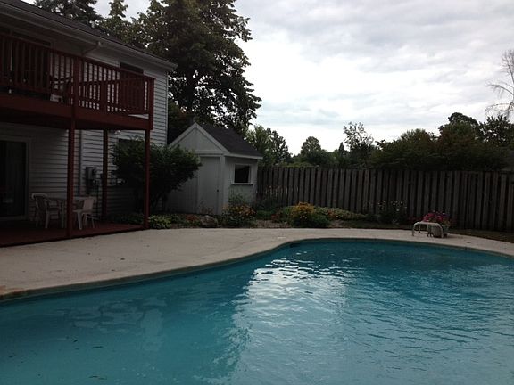 4th image of 3446 Highland Dr