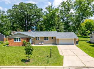 405 Fischer St SW, Hutchinson, MN 55350