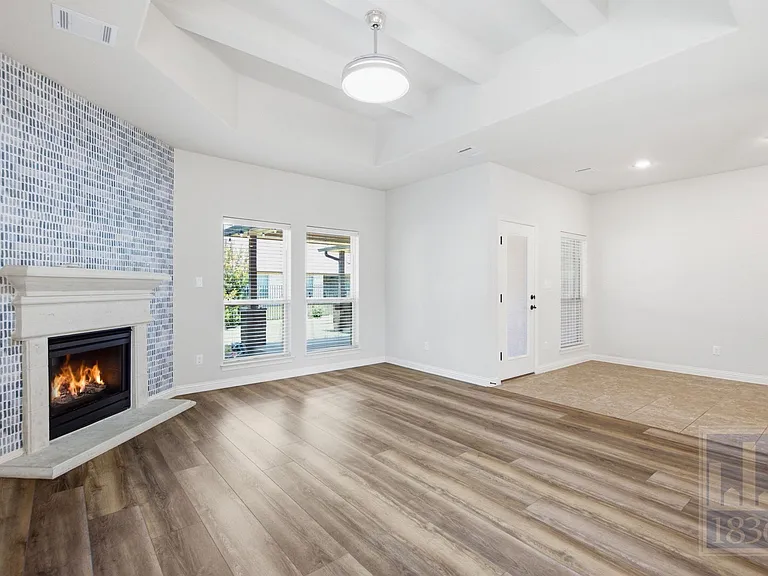1929 Bold Sundown Dr — Photo 2