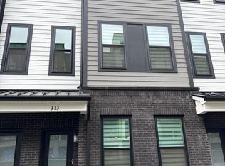 313 Sadie Cir, New Brunswick, NJ 08901
