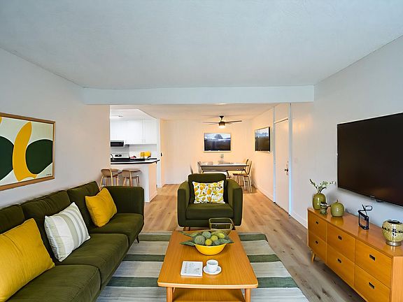 4th image of 7350 Kester Ave APT 229