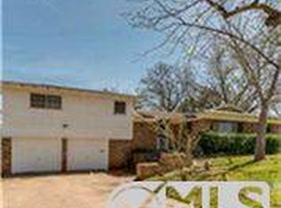 1116 Trailwood Dr, Hurst, TX 76053