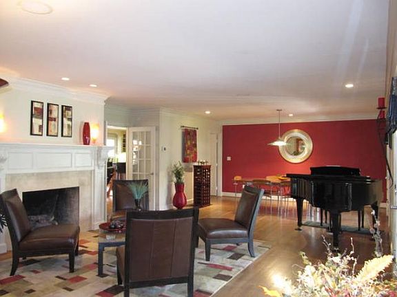 3rd image of 1000 W 67th St