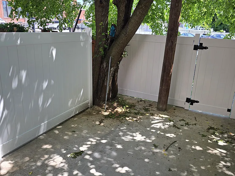 911 N Duke St — Photo 37