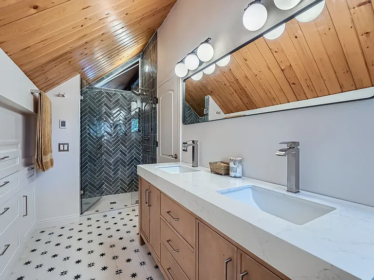 574 N Cedar Brook Rd — Photo 19