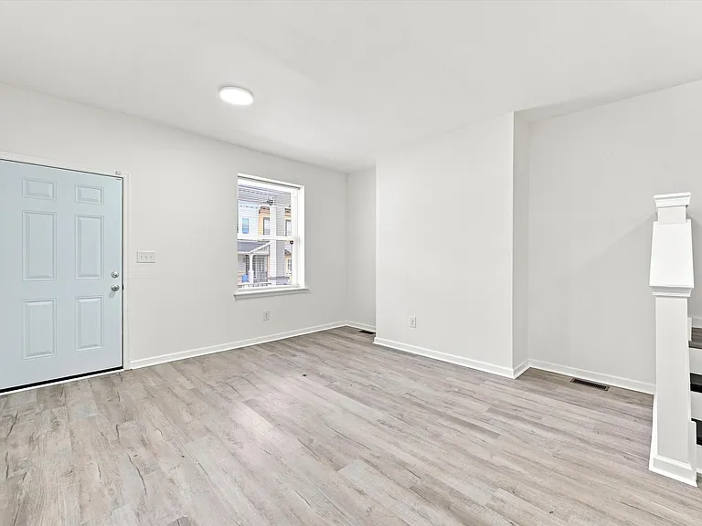 613 N 56th St — Photo 5