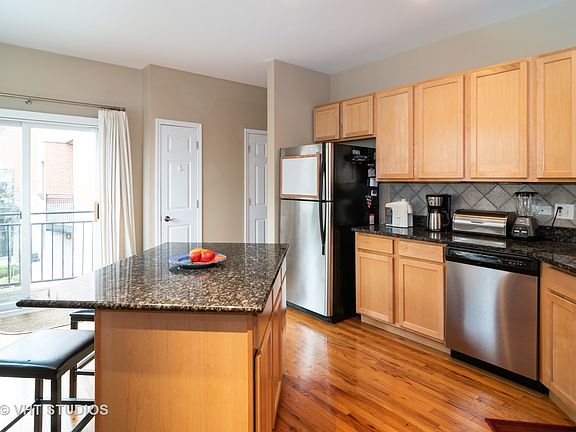 5th image of 234 S Marion St #D
