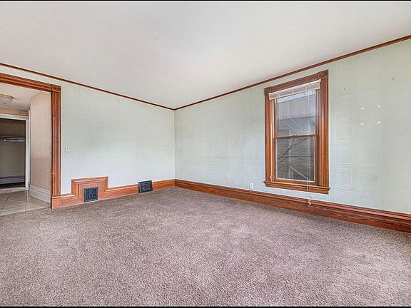 5th image of 719 W Vine St #3
