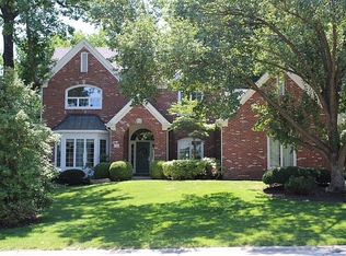 8 Flynn Forest Ln, Saint Louis, MO 63122