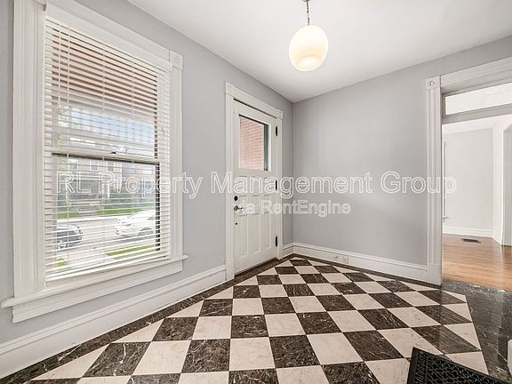 4th image of 322 Wilber Ave