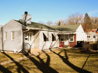 3210 Summit St, Sioux City, IA 51104