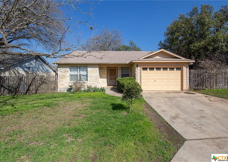 1st image of 16 Wildwood Cir