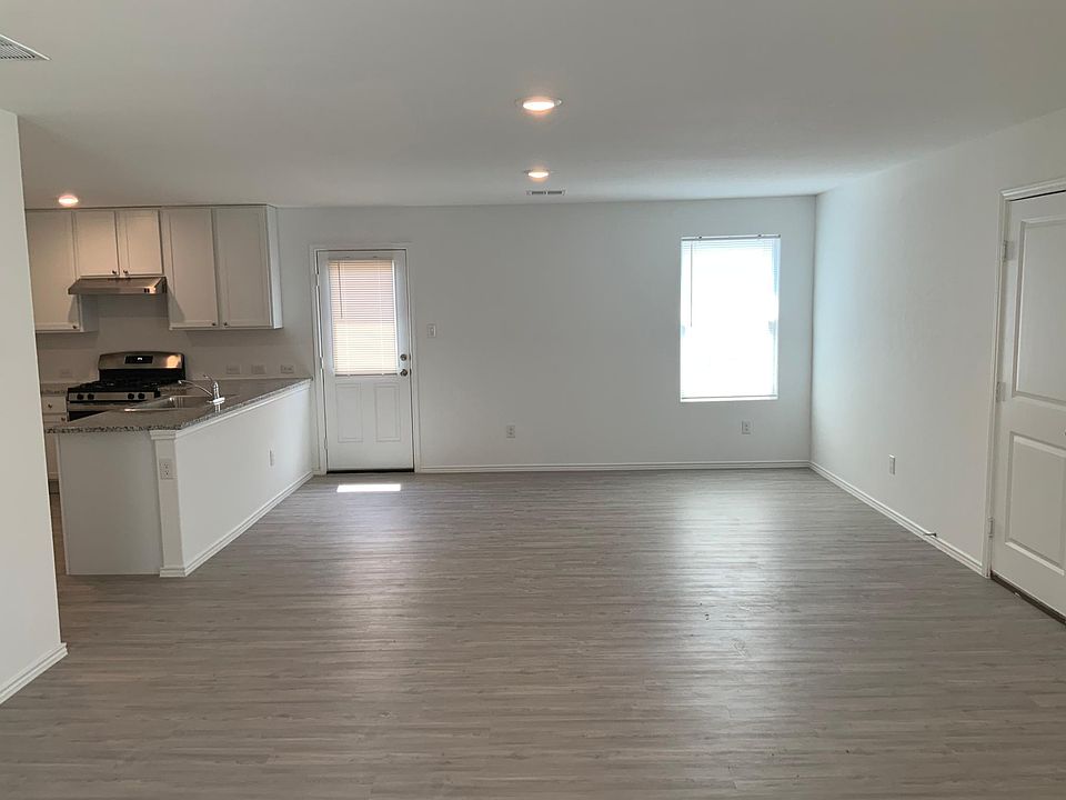 5909 San Geronimo, Seguin, TX 78155 Zillow