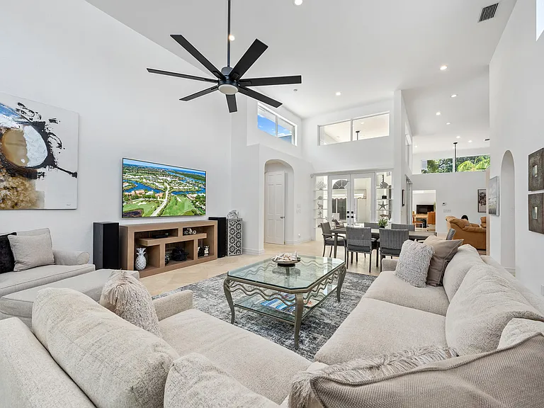114 Waters Edge Dr — Photo 6