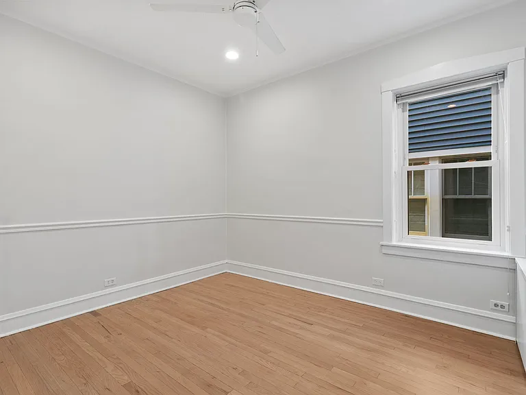 1031 Wesley Ave #1 — Photo 9