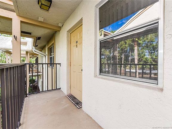 3rd image of 3031 SE Aster Ln APT 607