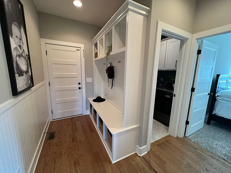 1909 Rhonda Dr — Photo 18