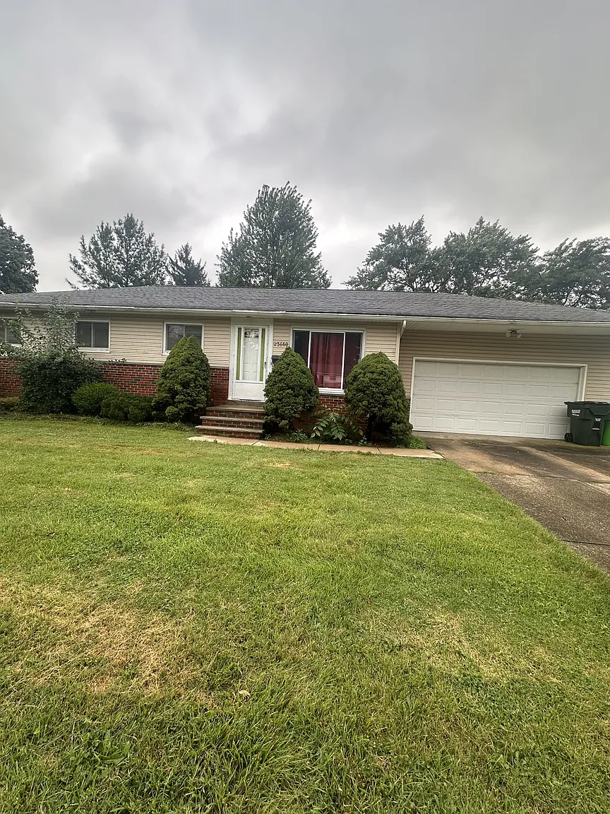 23660 Comstock Rd photo 1