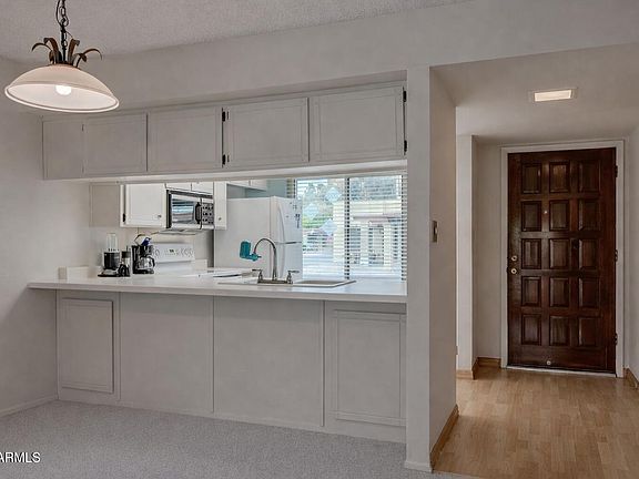 4th image of 537 S PALO VERDE Way