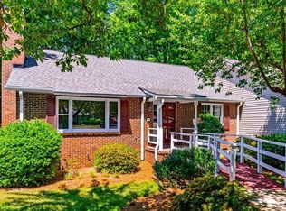 1 Brownstone Ln, Greensboro, NC 27410