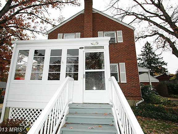2nd image of 4851 Arlington Blvd