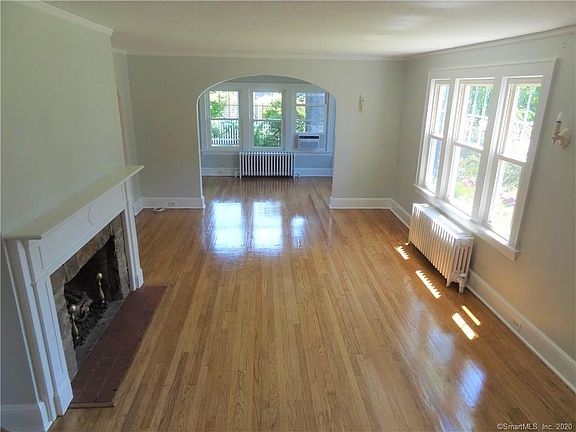 5th image of 224 Lake Ave
