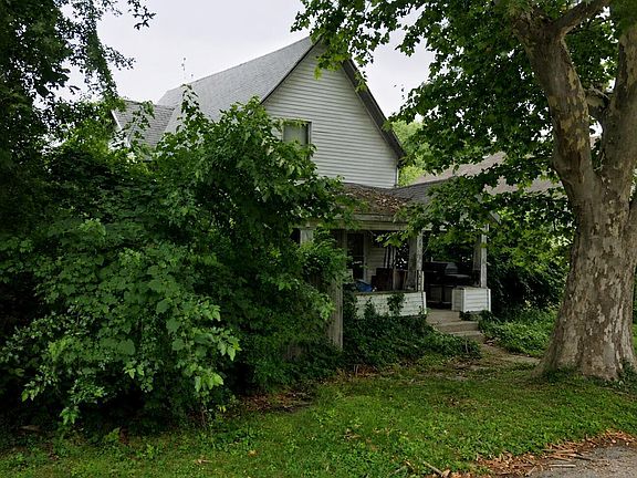 2nd image of 614 S Race St