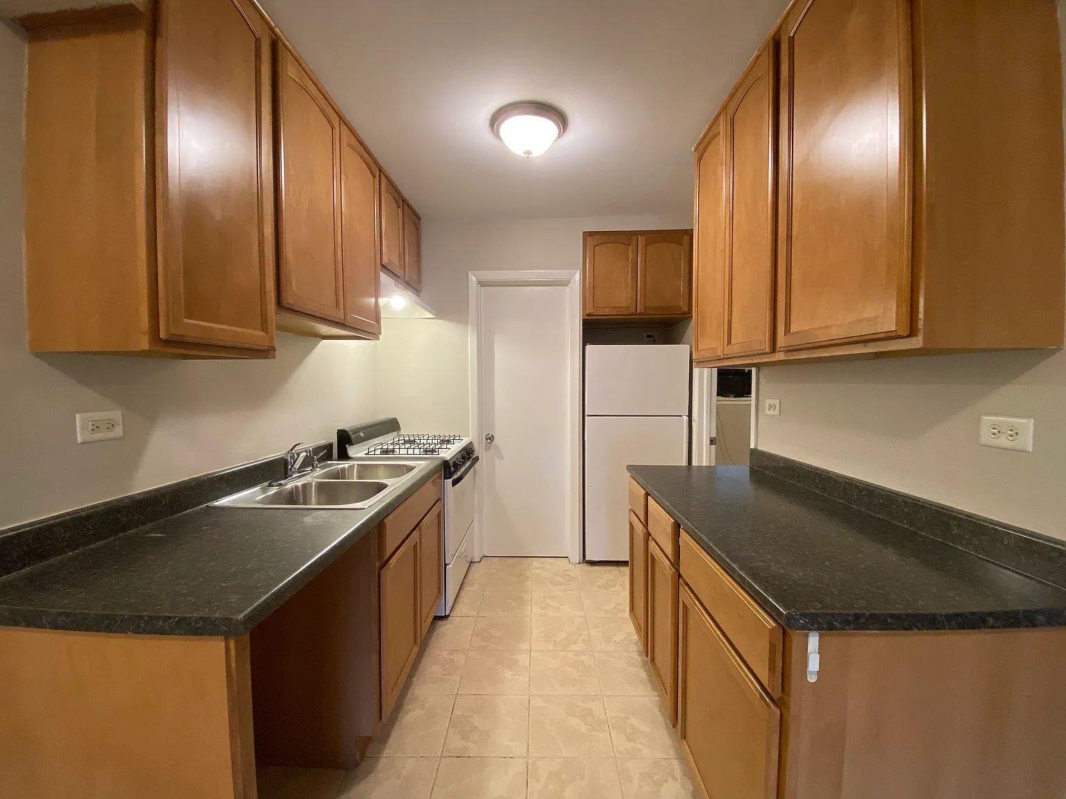 1 bed, 600 sqft, $1,275 — Photo 4