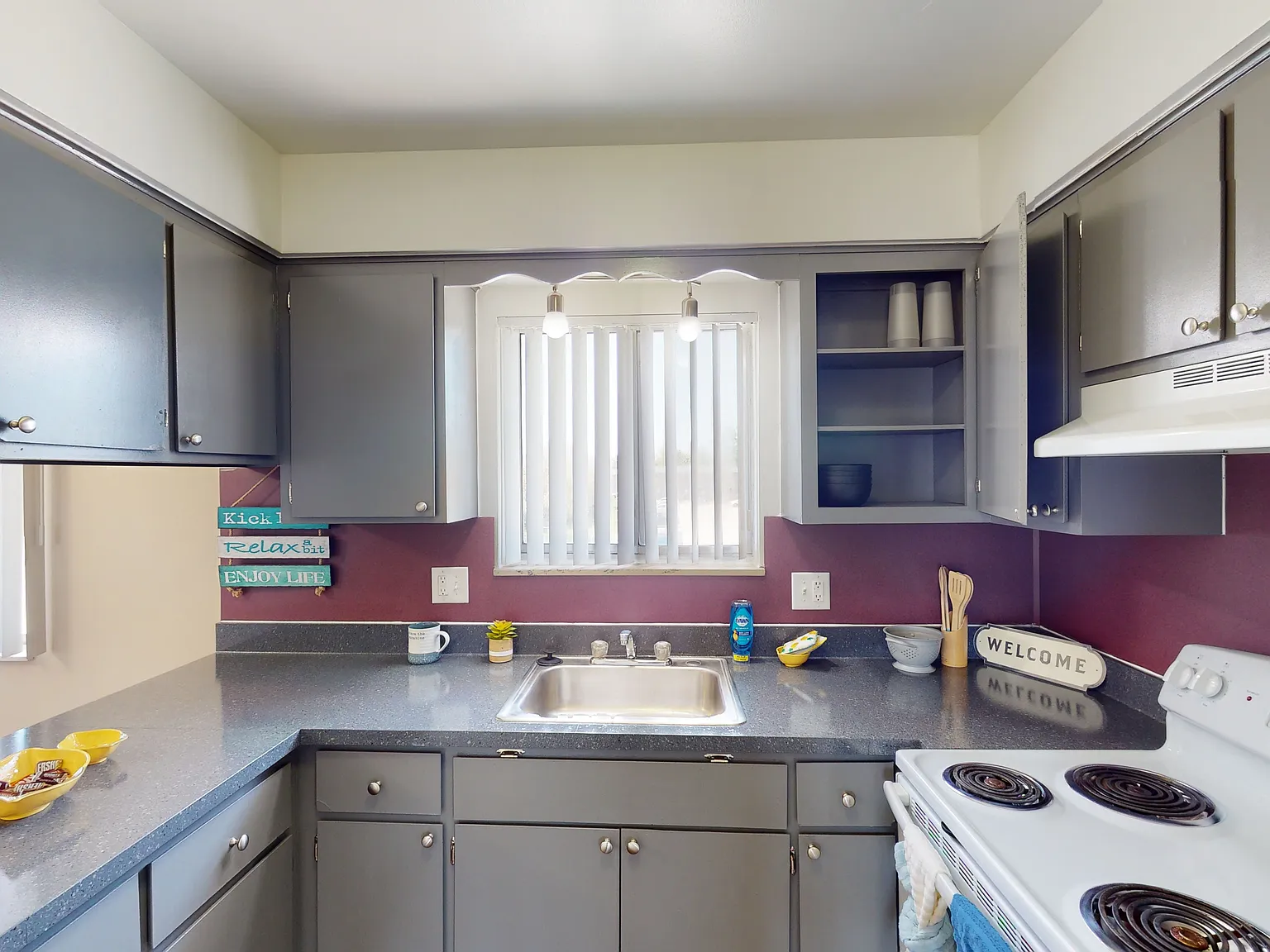 Rivercrest Apartments — Photo 3