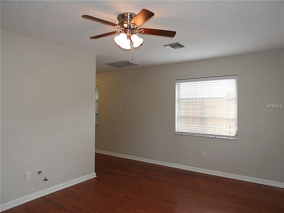 4th image of 859 48th Ave N