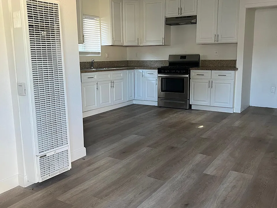 427 W 53rd St