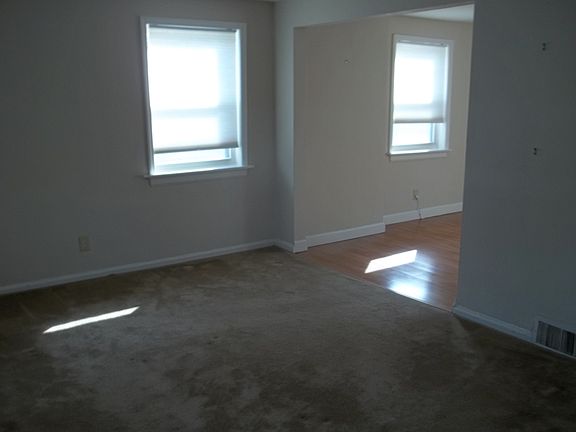 4th image of 27 Picotte Dr