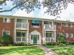 401 N Eton St APT 101, Birmingham, MI