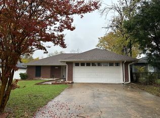 1304 English St, Irving, TX 75061