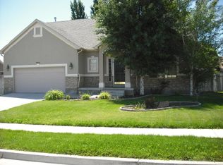 5041 W Wood Ranch Dr, South Jordan, UT 84095