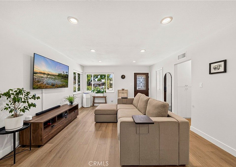 1st image of 10809 Archway Dr