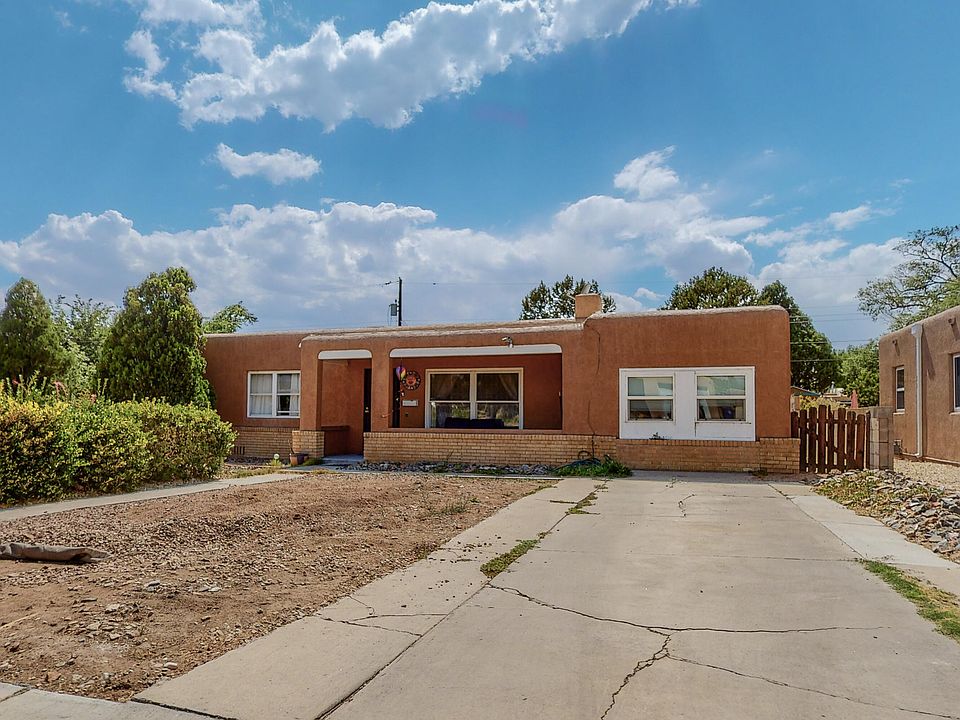 1st image of 401 Cardenas Dr NE