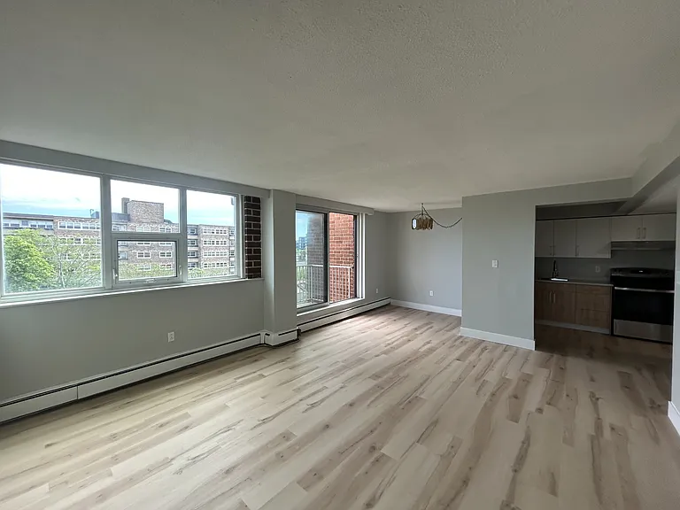 1157 Tower Rd — Photo 42