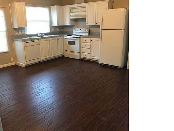 2nd image of 11731 Greensbrook Forest Dr