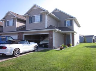 11281 N 144th St #2, Waverly, NE 68462