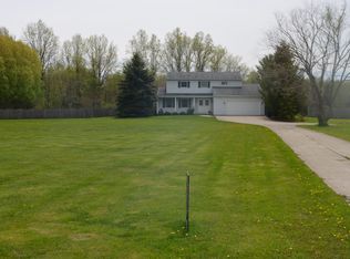 26685 Osborne Rd, Columbia Station, OH 44028