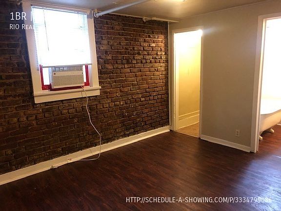 5th image of 975 N Washington St APT 14