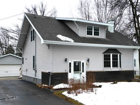 410 Menasha Avenue E, Ladysmith, WI 54848