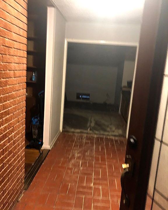 1st image of 7143 Oakridge Dr