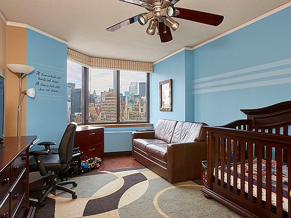 5th image of 415 E 37th St APT 31L